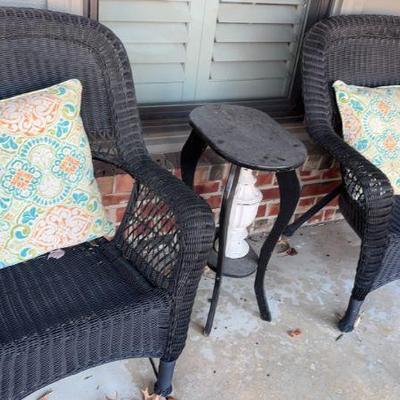 Wicker Chairs And decorative table patio set