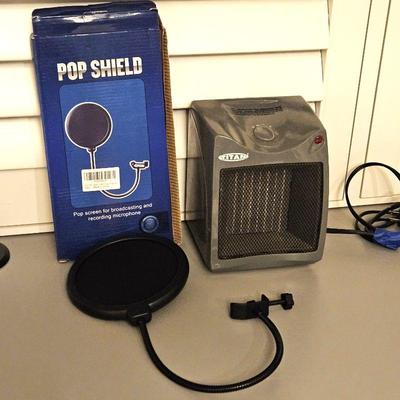 Mini Electric Space Heater "Titan" Plus NIB Pop Shield Screen