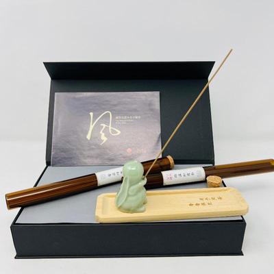 New and Unused Yue Dynasty Incense Set in original box