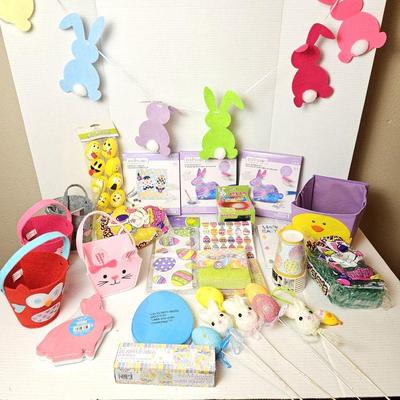  Easter is Coming! Large Lot of Easter Essentials