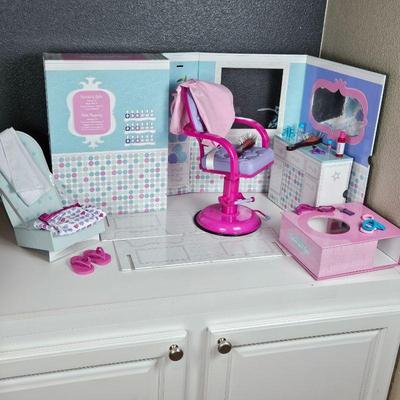 American Girl Doll Salon and Spa with Chair and Accessories 
