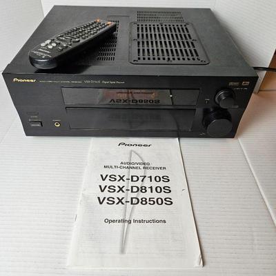 Pioneer A/V receiver with Dolby Digital and DTS Model VSX-D710s with Original Remote and Box