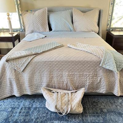  Lili Alessandra King Bedding Set with Quilted Coverlet, Euro & King Size Pillow Shams, and Tote Bag