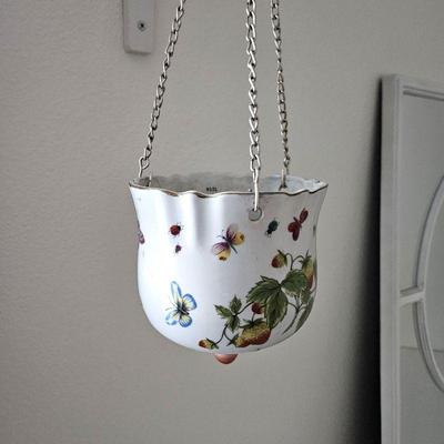 Hanging Planter with Charming Butterfly and Strawberry Design 