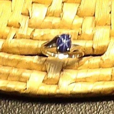14K Gold Star Sapphire Ring