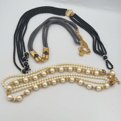 WWT140-3ea Wonderful Costume Jewelry Pieces 