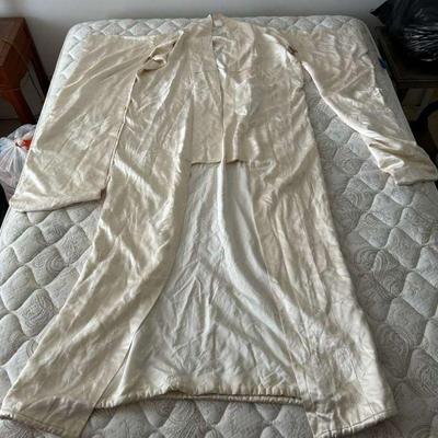 WWT103- Beautiful Golden Kimono 