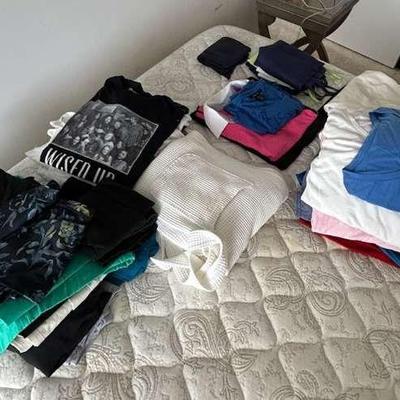 WWT063- Women’s Clothing 