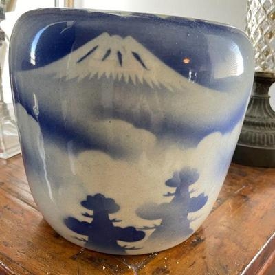 WWT038 - Japanese Porcelain Planter With Mt Fuji 