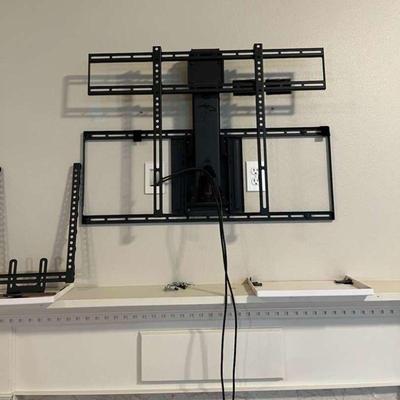 Articulating tv wall mount