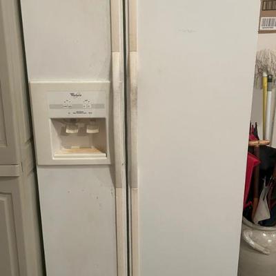 Sale Photo Thumbnail #39: Side By Side Refrigerator with Water dispenser