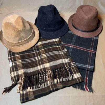 Caps levi c&a with complementing scarves