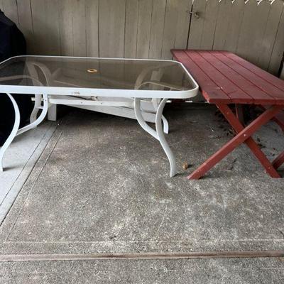 Patio & picnic tabkes