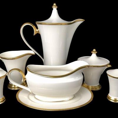 TICA630 Lenox Eternal Gold Rim Pattern China Accessory Pieces	Excellent condition.
