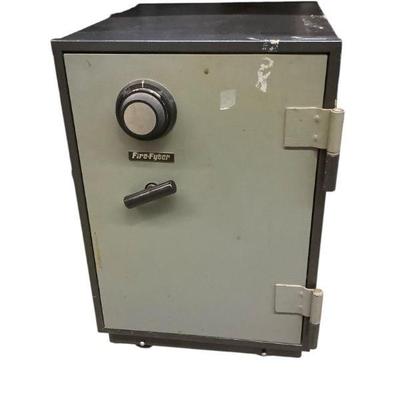 CT604 Fire Fyter Safe	Serial number : 3935.
