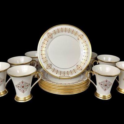 TICA629 Lenox Eternal Accent, Pattern China	This lot includes 8 glasses and 8 plates from the Demention collection which is a beautiful...