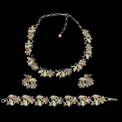 BEBO917 Vintage Rhinestone Set- Necklace, Clip On Earrings And Bracelet	The necklace measures approximately 19 inches. The bracelet...