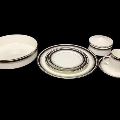 BEBO611 Vintage "Noir" Mikasa Bone China Set	Two moving boxes full of Mikasa china. 
