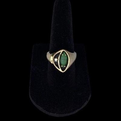 BEBO912 14K Gold With Diamond And Green Stone	This 14K gold ring weighs approximately 8.07 grams and is approximately a size 5.75.
