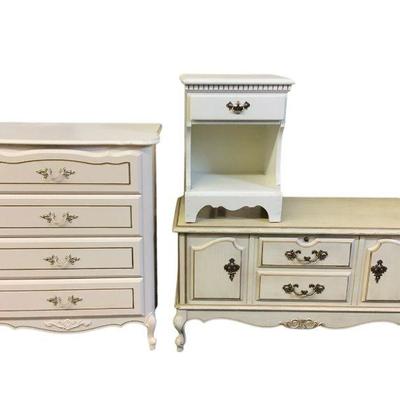 ANDE821 Lane Hope Chest And More Bedroom Furniture	Lane hope chest with bedside table and dresser. Chest measures approximately 42"...