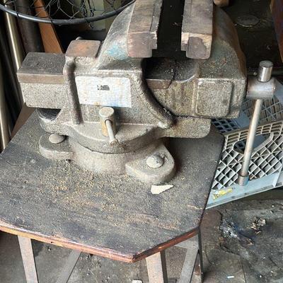 Large vise 