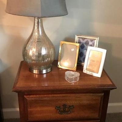 nightstand $129
24 X 16 X 23" two available