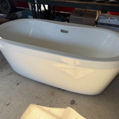 New Delta bathtub