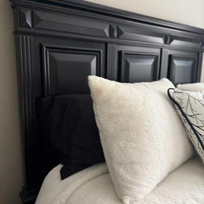 Queen bedroom set, like new condition.  Available for pre-sale