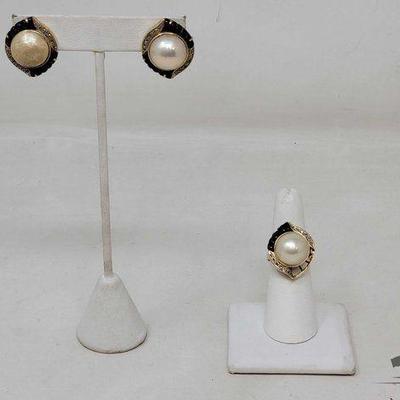 #737 • 14k Yellow Gold Diamond Matching Earrings & Ring Set, 15.82g
