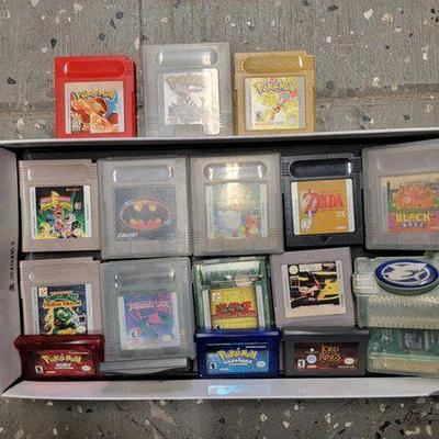 #5582 • Over 15 Nintendo Game Boy Games
