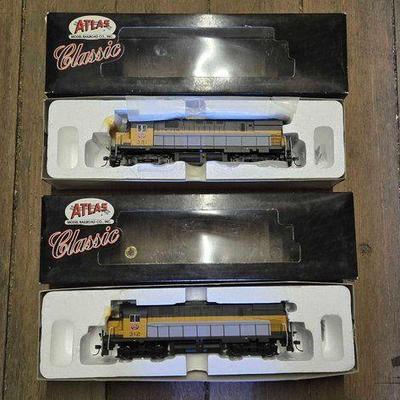 #10104 • (2) Atlas Classic HO Scale Model Train Locomotives
