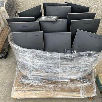 #2516 • Pallet of HP Monitors & Power Cords
