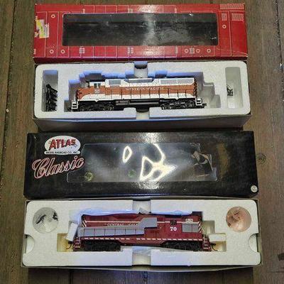 #10100 • (2) Atlas HO Scale Model Train Locomotive
