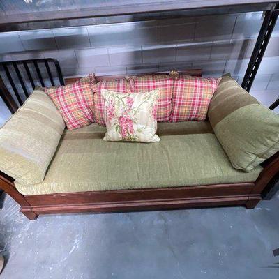 #15000 • Wooden Frame Green & Plaid Couch
