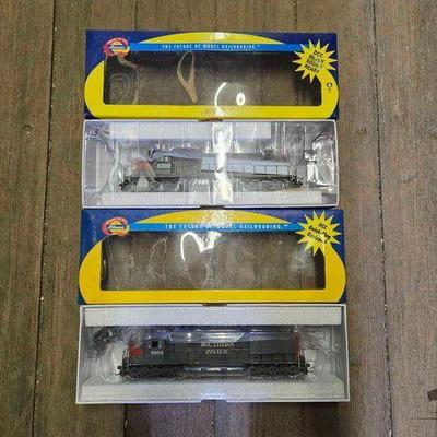 #10064 • (2) Athearn HO Scale Model Train Locomotives
