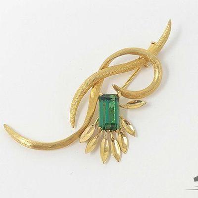 #606 • 18k Yellow Gold Pin with Emerald Center Detail, 10g
