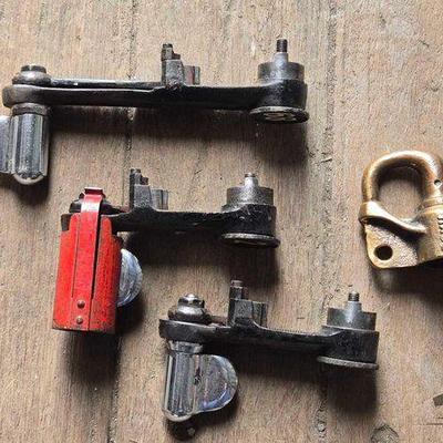 #10562 • (3) Levers and Railroad Padlock
