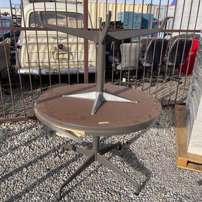 #90006 • (2) Round Tables
