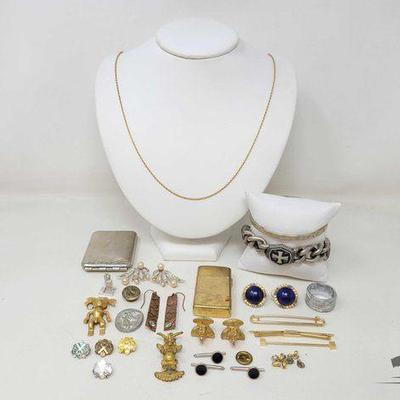 #1034 • Costume Jewelry
