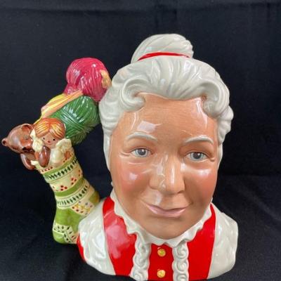 Royal Doulton Character Jug ‘ Mrs Claus ‘ Limited Edition 0137/500 * 2000 Includes Certificate