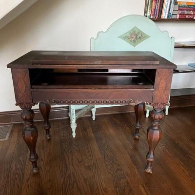 Antique piano style desk, needs repairs