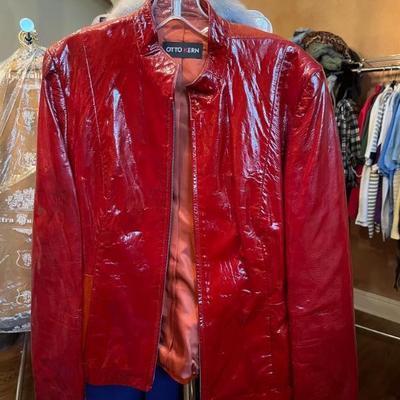 Designer clothing—sizes 2-6, some 8s; designer shoes, incl. Ferraegamo and Prada, sizes 9M-10M, vintage furs, fun tees, fancy golf shirts...