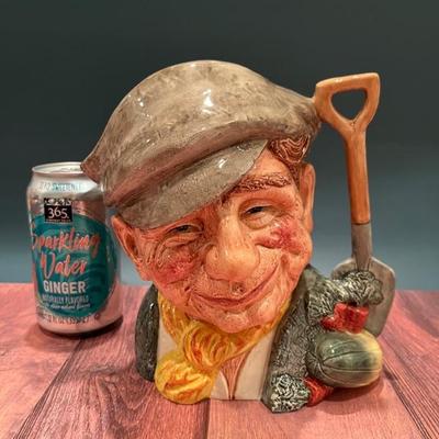 Loads of Toby jugs, character jugs in all sizes from Royal Doulton, Sterling and Artone—Winston Churchill, Falstaff, Neptune, pirates,...