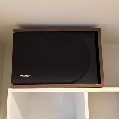 Electronics, including a pair of Bose speakers, Sony floor speakers, receiver, record player