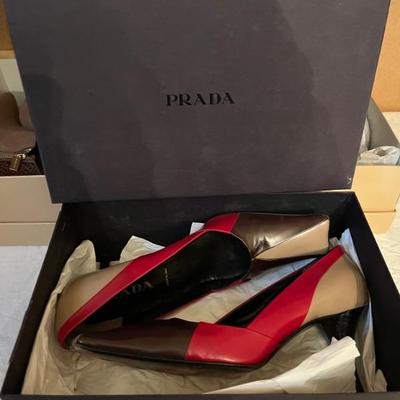 Designer clothing—sizes 2-6, some 8s; designer shoes, incl. Ferraegamo and Prada, sizes 9M-10M, vintage furs, fun tees, fancy golf shirts...