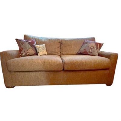 Lot 093  
Wesley Hall "Montgomery" Loveseat Sofa
