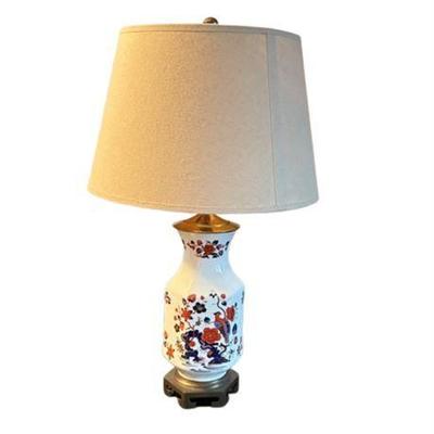 Lot 294  
Aynsley Birds of Paradise Porcelain Lamp