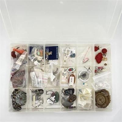 Lot 362-369   
Jewelry-Making Accessories