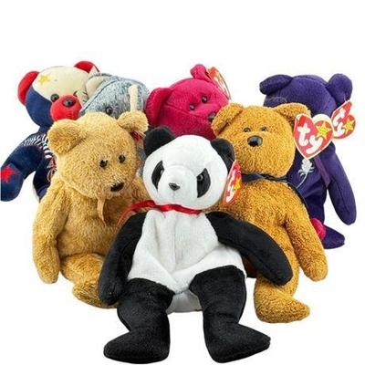 Lot 600-324 
Assorted Beanie Baby Collection