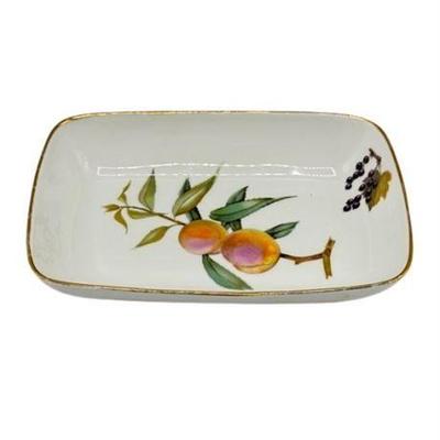 Lot 197  
Royal Worcester Evesham Gold Porcelain Baking Dish